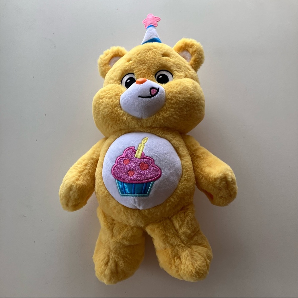Care Bears Unlock The Magic Birthday Bear Scented Plush Yellow 2021 16”